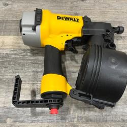 NEW - DEWALT Pneumatic 15-Degree Coil Corded Siding Nailer