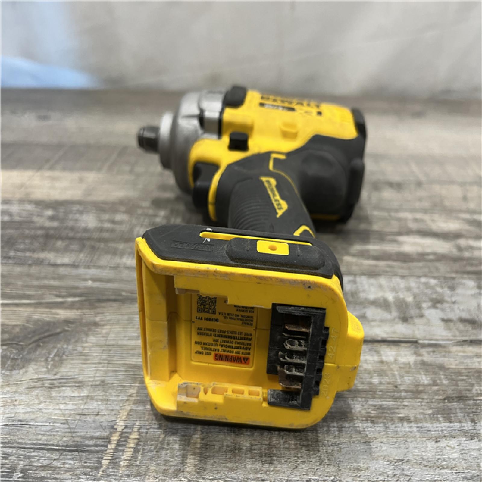 AS-IS DEWALT 20V MAX XR Cordless 1/2 in. Impact Wrench (Tool Only)