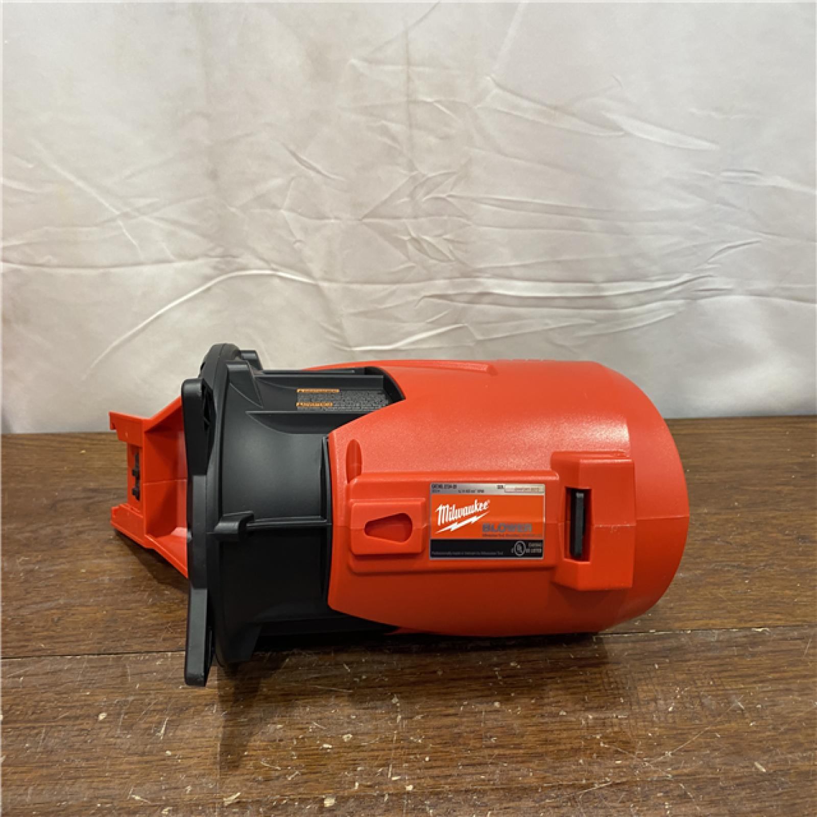 AS-IS Milwaukee M18 FUEL 120 MPH 450 CFM 18V Lithium-Ion Brushless Cordless Handheld Blower
