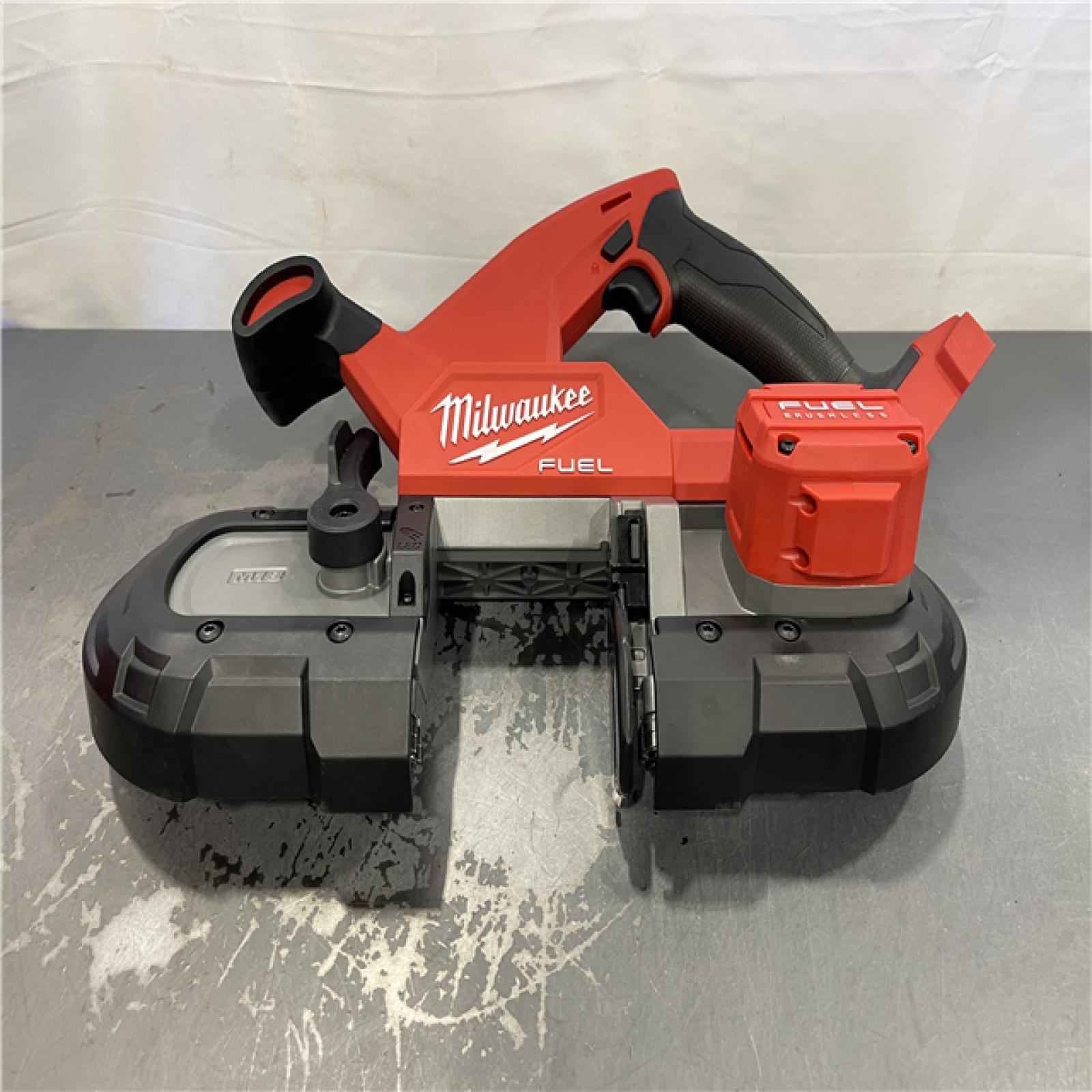 AS-IS - Milwaukee M18 FUEL 18V Lithium-Ion Brushless Cordless Compact Bandsaw