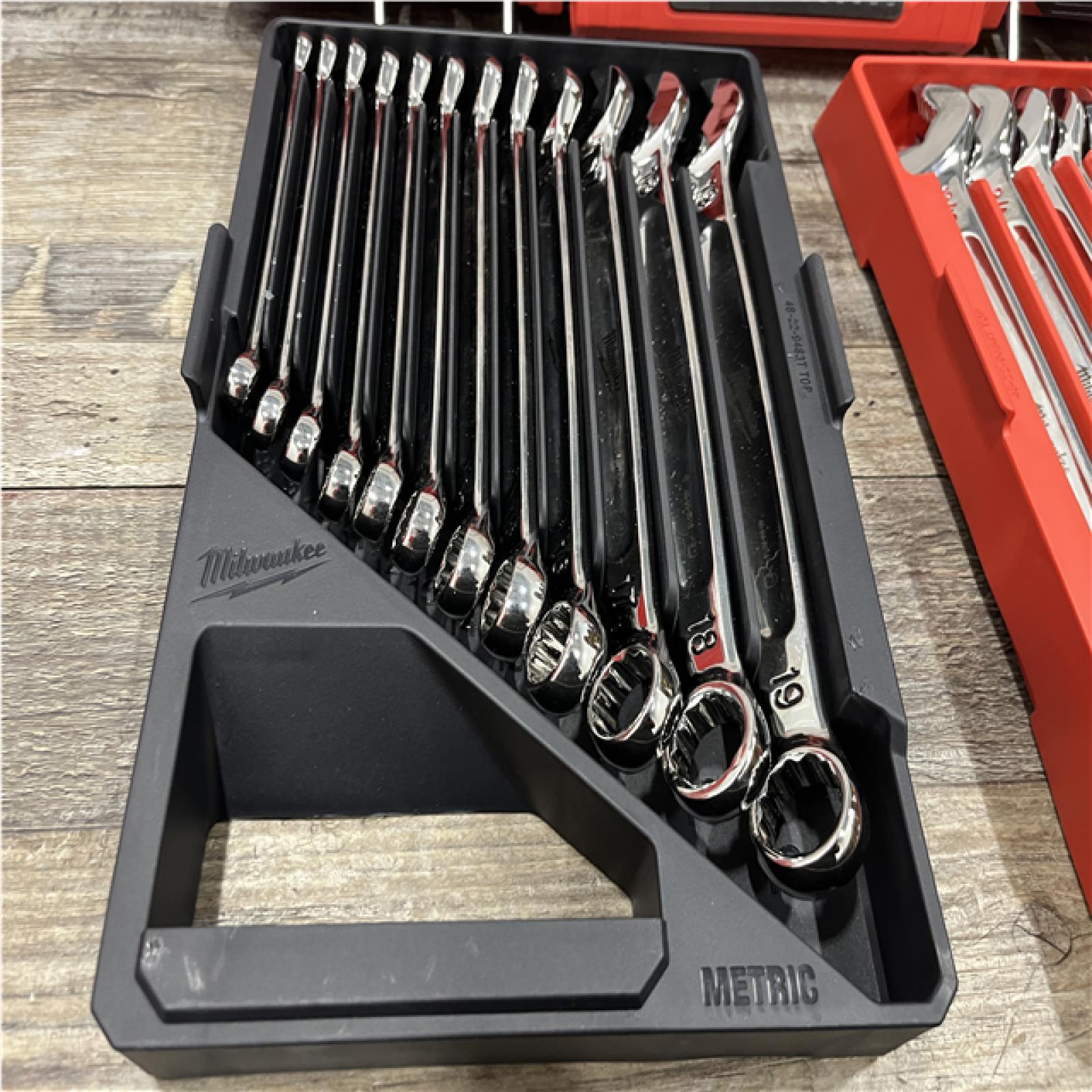 AS-IS Milwaukee Metric/SAE Combination Wrench Set with PACKOUT Organizer (30-Piece)