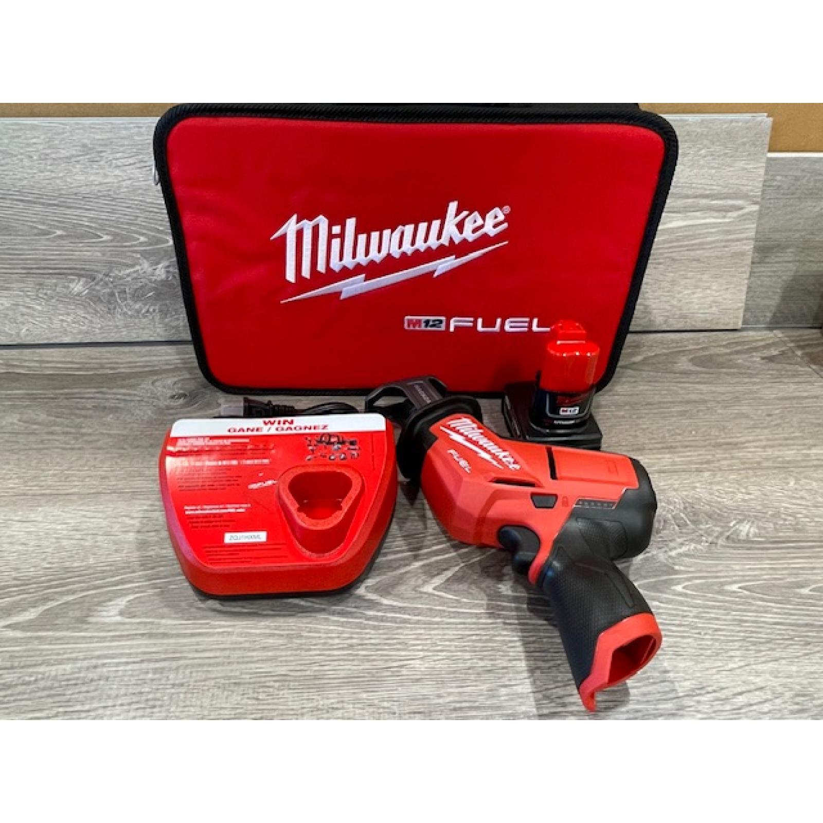 AS-IS Milwaukee FUEL 12V Lithium-Ion Brushless Cordless HACKZALL Reciprocating Saw Kit