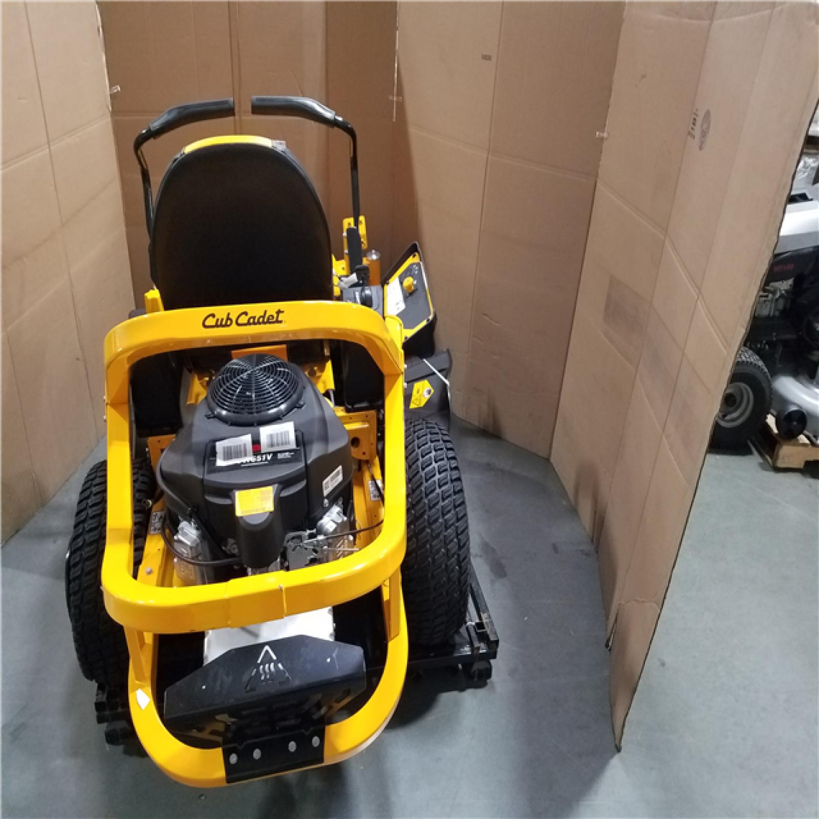 CALIFORNIA AS-IS ULTIMA ZT1 RIDING MOWER