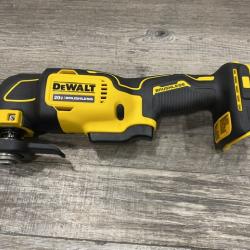 AS-IS DEWALT ATOMIC 20V MAX Cordless Brushless Oscillating Multi Tool Kit