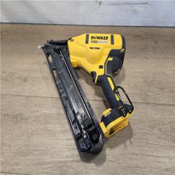 AS-IS DEWALT 20V MAX XR Cordless 2-1/2 in. 15-Gauge Finish Nailer Kit
