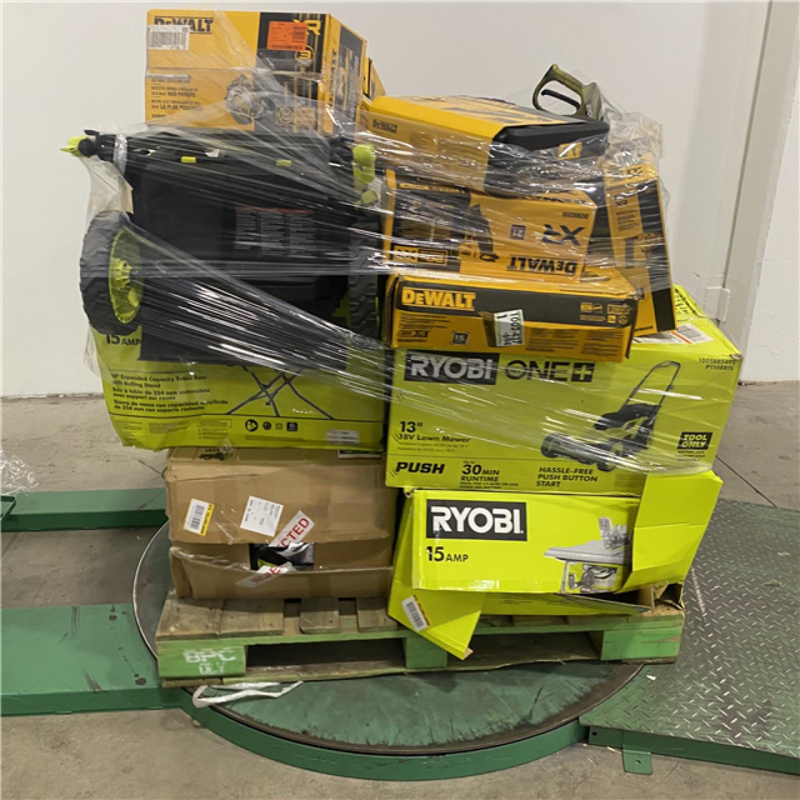 Dallas Location - As-Is Tool Pallet