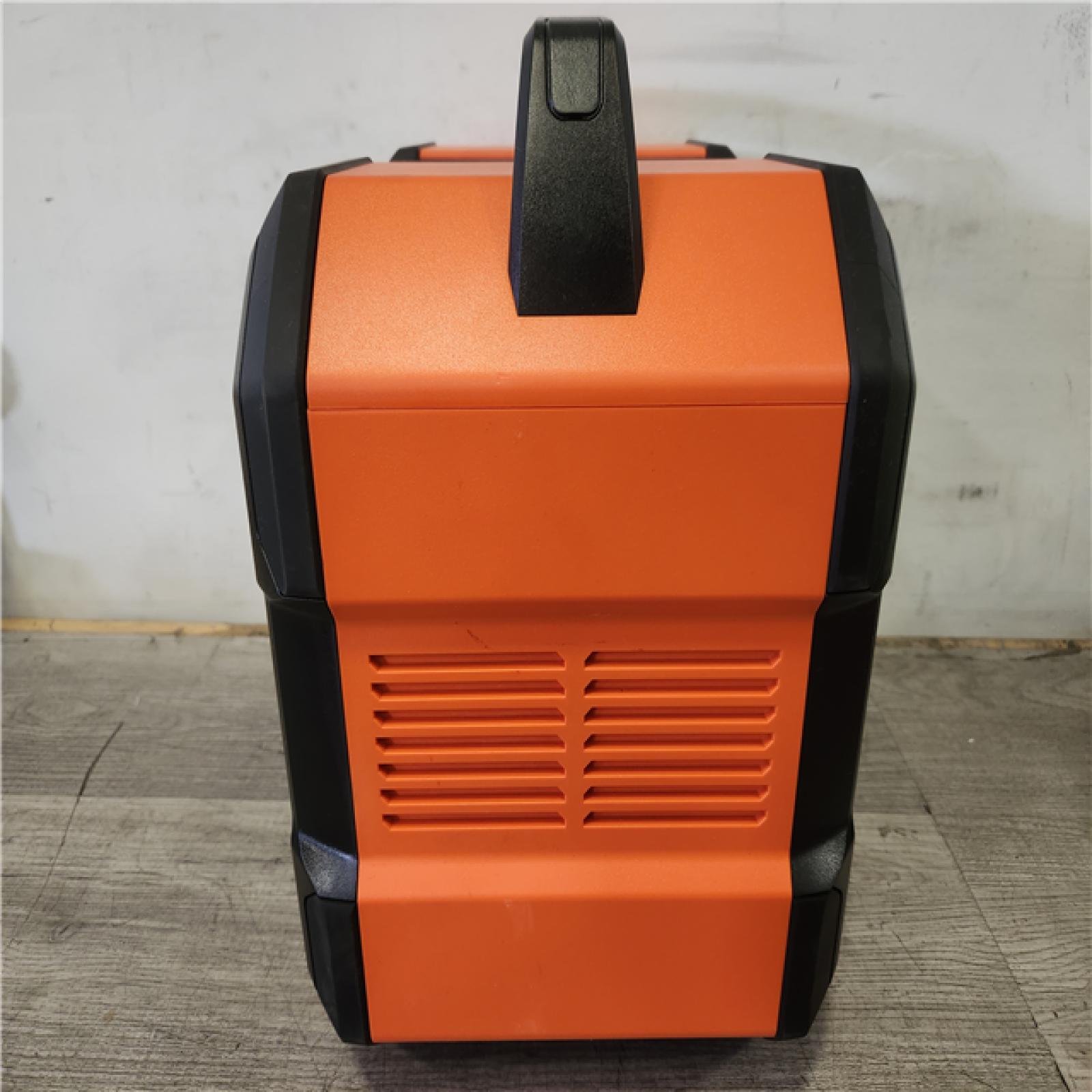 Phoenix Generac 1600W Output / 3200 Peak 1086Wh Portable Battery Power Station with Push Button Start and Solar Charging - GB1000