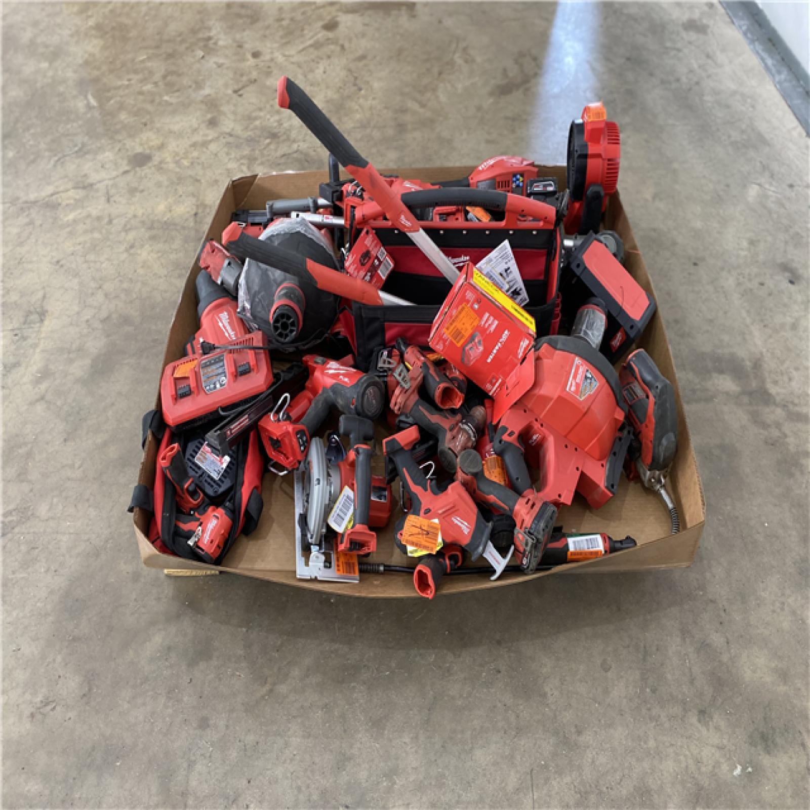 Houston Location AS IS - Tool Pallet