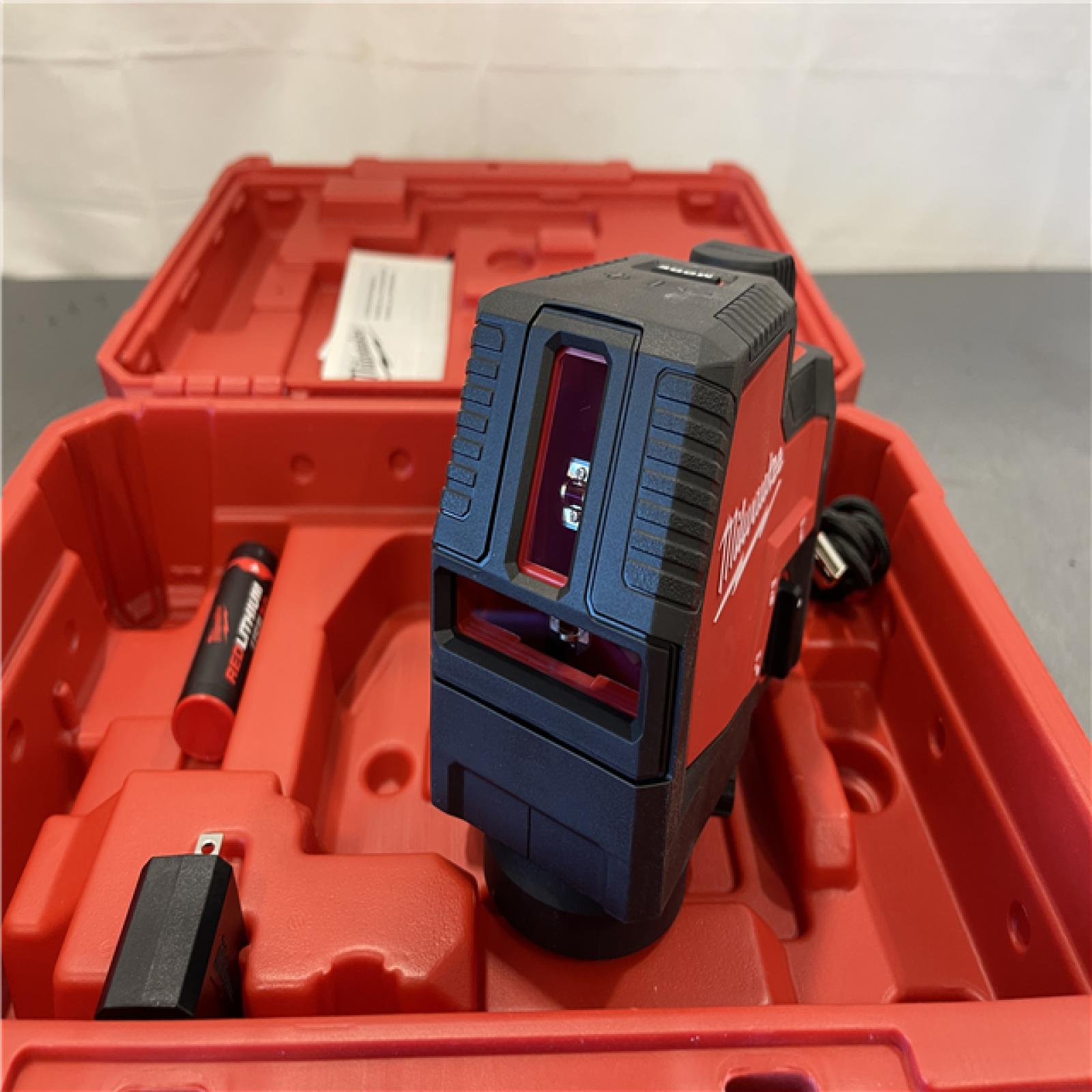 AS-IS - MILWAUKEE 100 Ft. REDLITHIUM Lithium-Ion USB Green Rechargeable Cross Line Laser Level with Charger