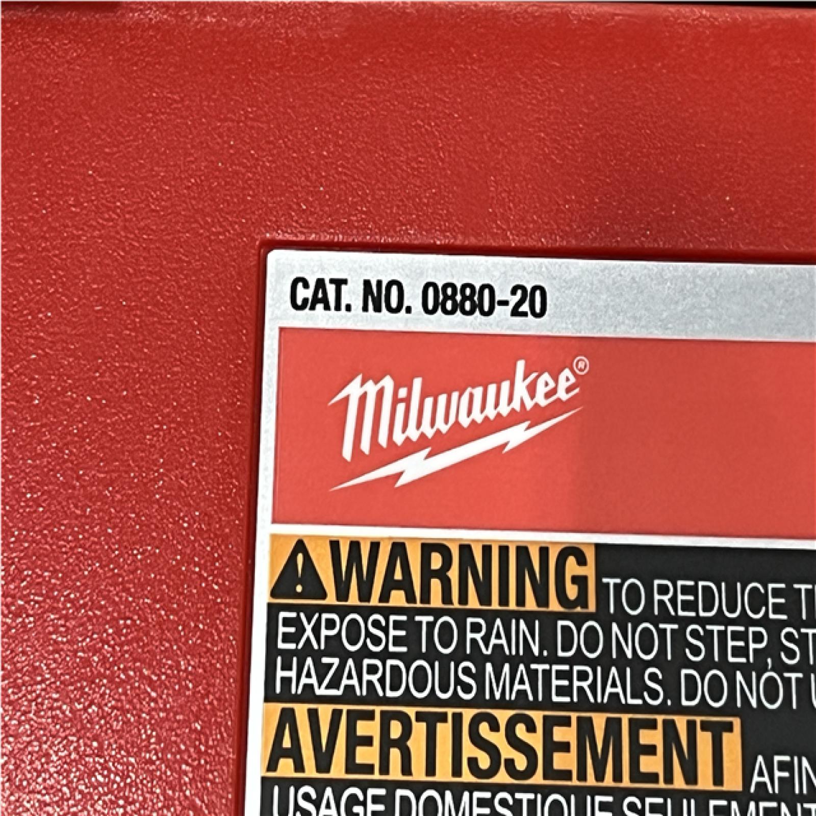 NEW - Milwaukee 18-Volt 2 Gal. Lithium-Ion Cordless Wet/Dry Vacuum (Vacuum-Only)