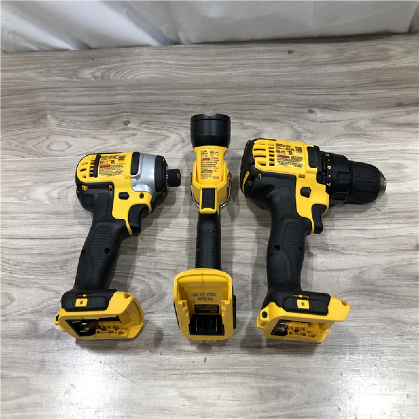 AS-IS DeWalt 20-Volt MAX Lithium-Ion Cordless Drill/Driver Combo Kit (7-Tool)