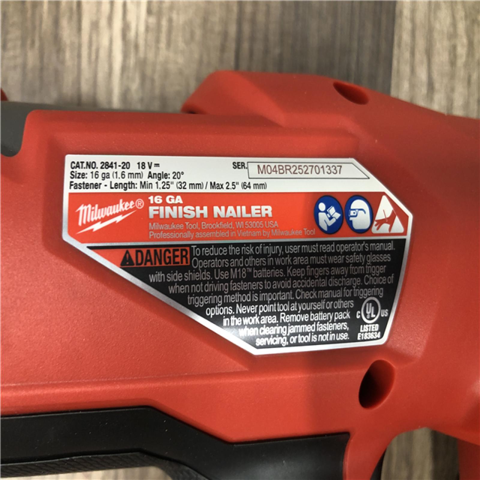 AS-IS Milwaukee FUEL 18-Volt Lithium-Ion Brushless Cordless Gen II 16-Gauge Angled Finish Nailer (Tool-Only)