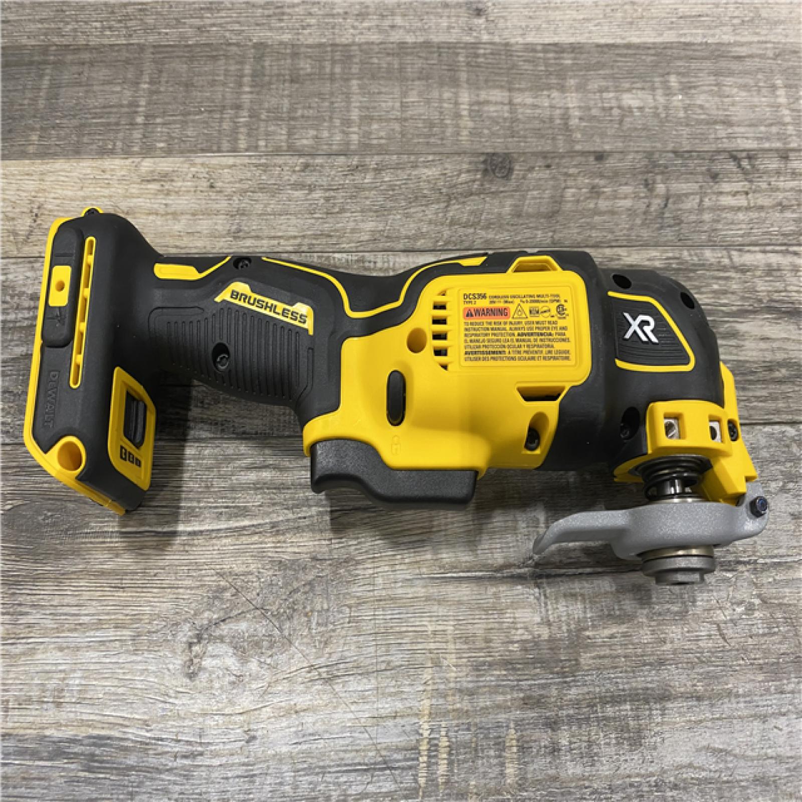AS-IS DEWALT 20-Volt MAX XR Cordless 3-speed Brushless Oscillating Multi-Tool DCS356B (Tool-Only)