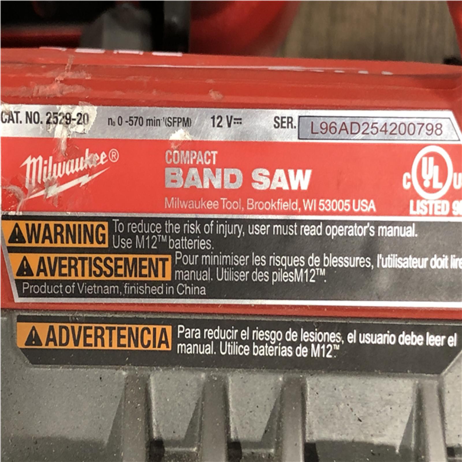 AS-IS Milwaukee 18V Lithium-Ion Cordless 1/4 in. Sheet Sander (Tool-Only)