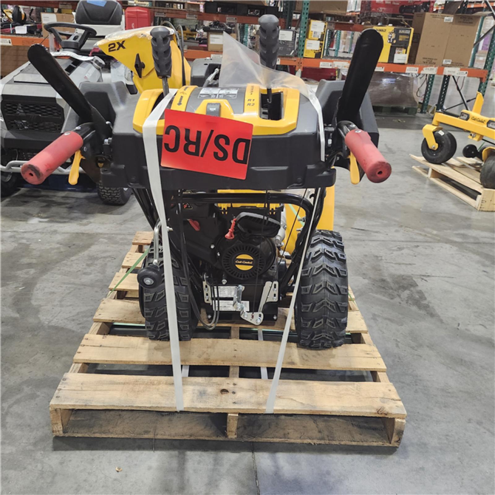Dallas Location - As-Is Cub Cadet 2X 28 in.Gas Snow Blower