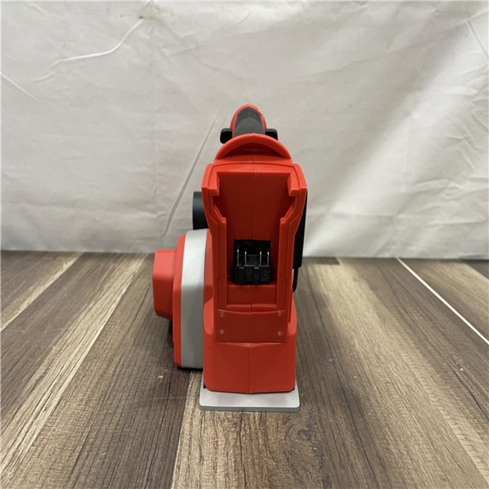 AS-IS Milwaukee M18 18V Lithium-Ion Cordless 3-1/4 in. Planer (Tool-Only)