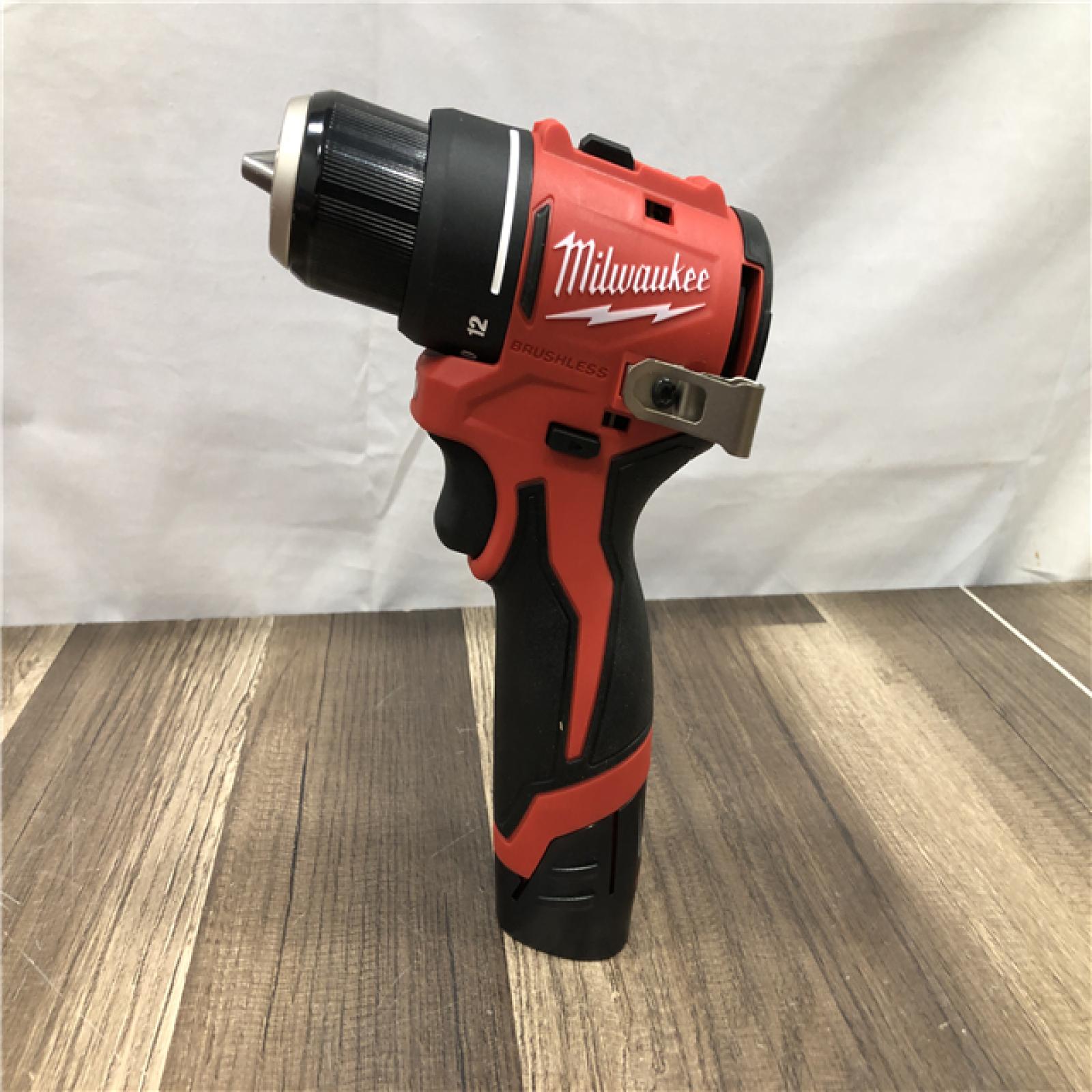 AS-IS Milwaukee 12-Volt Lithium-Ion Brushless Cordless Subcompact Brushless Drill Driver Kit