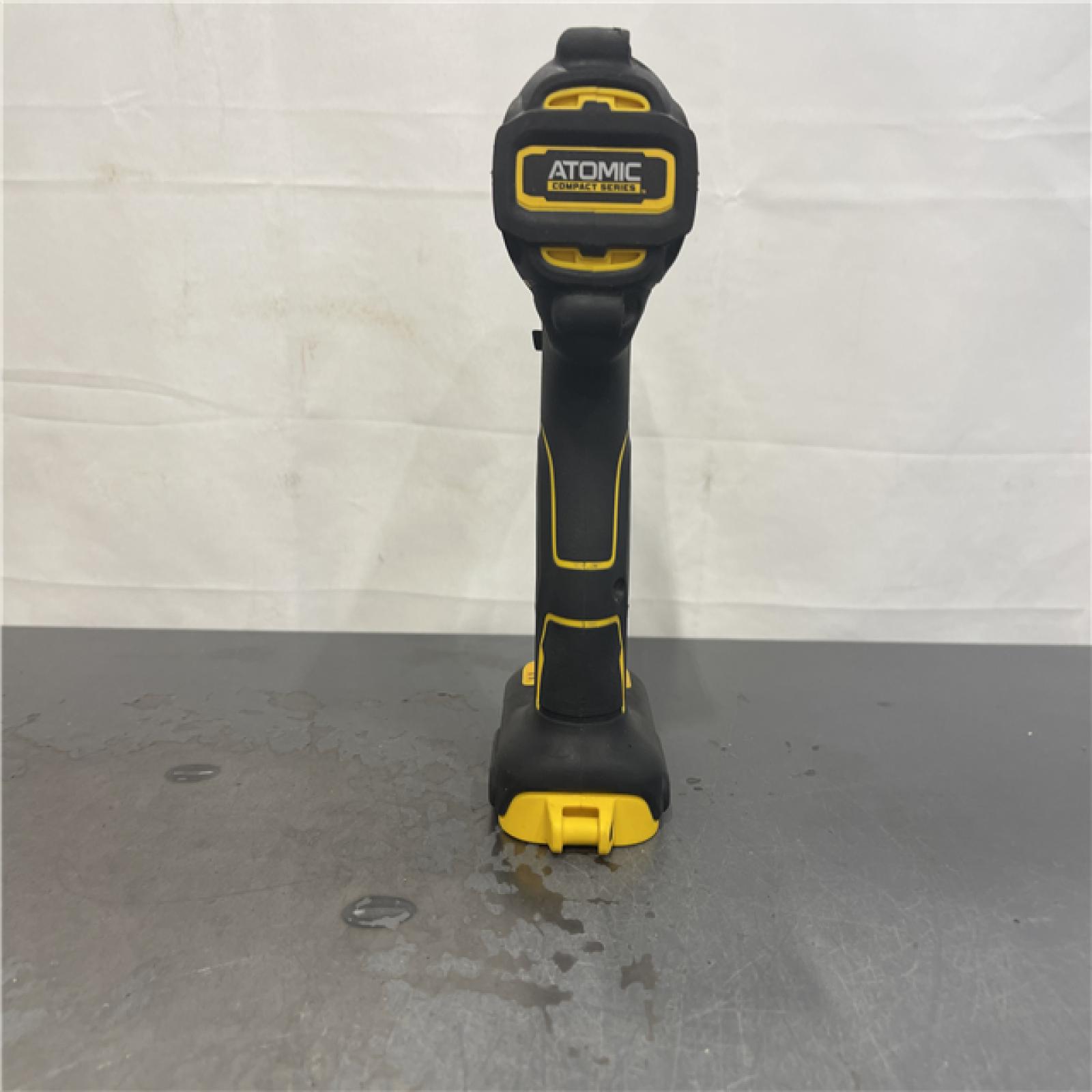 AS-IS- DEWALT Atomic 20V Max Lithium-Ion Brushless Cordless Compact 1/4 in. Impact Driver Kit