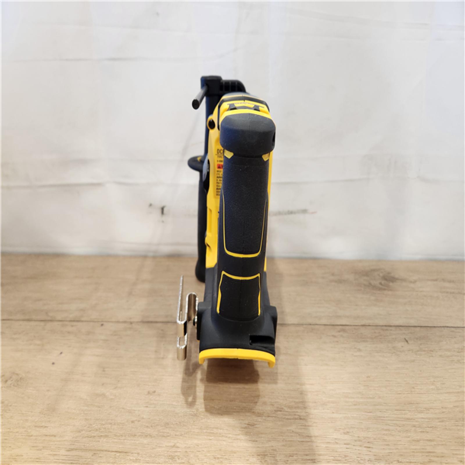 AS-IS- Dewalt MAX Atomic 20V 5/8 Inch Brushless Cordless SDS Plus Rotary Hammer (Tool Only)