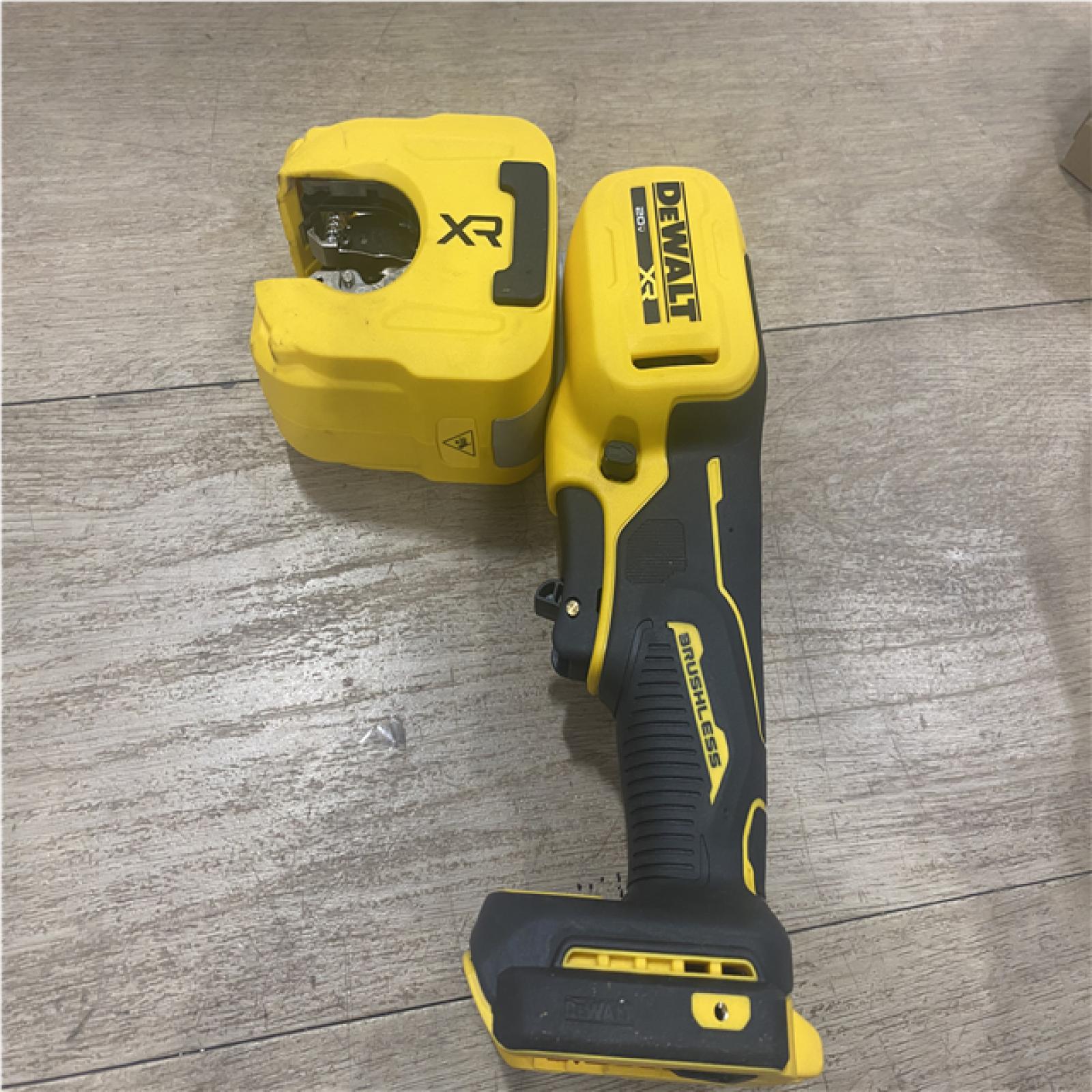 AS-IS DEWALT 20-Volt MAX XR Copper Cutter (Tool Only)