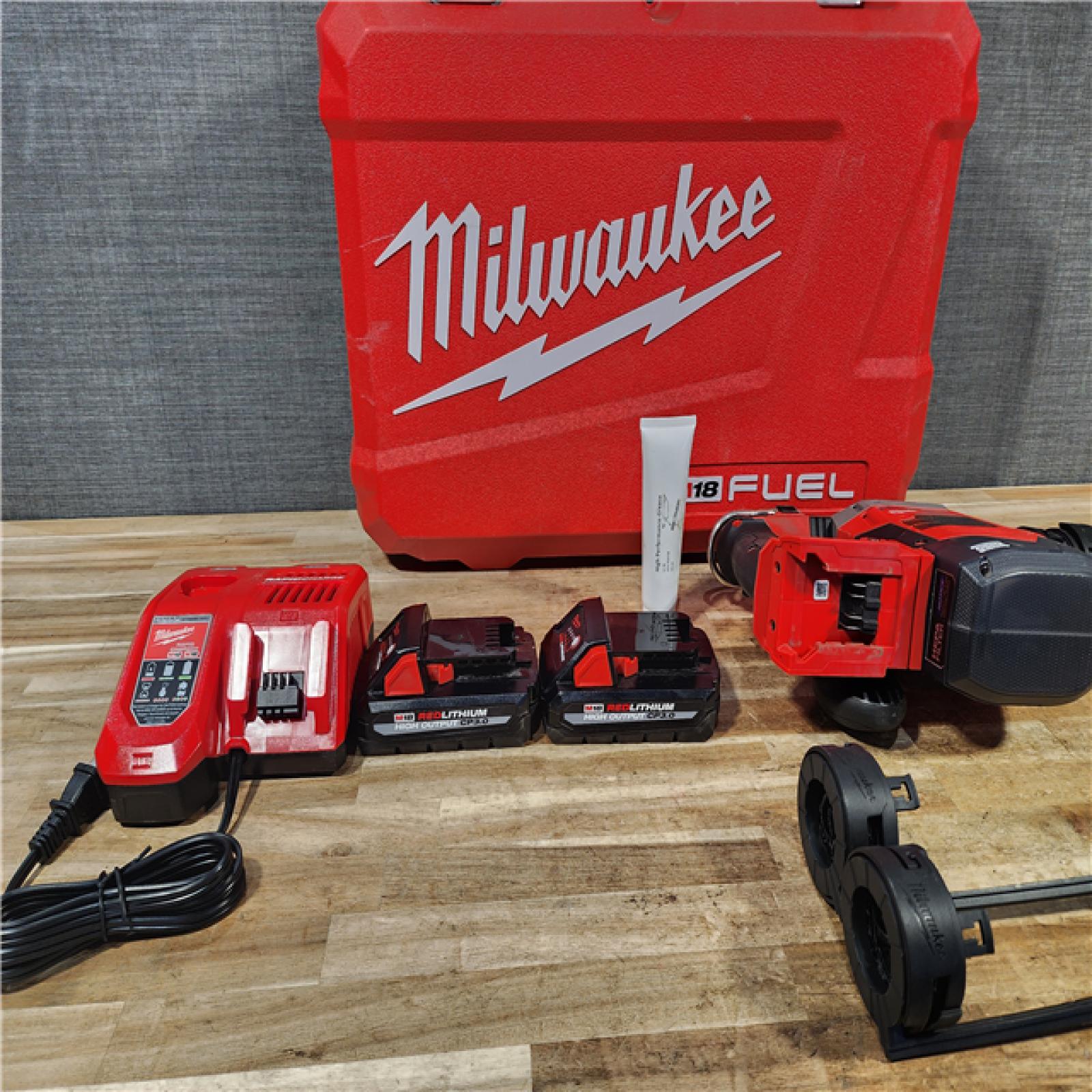 HOUSTON LOCATION - AS - IS M18 FUEL 18-Volt Lithium-Ion Brushless Cordless 5/8 in. SDS-Plus Overhead Rotary Hammer with Integrated Dust Extraction