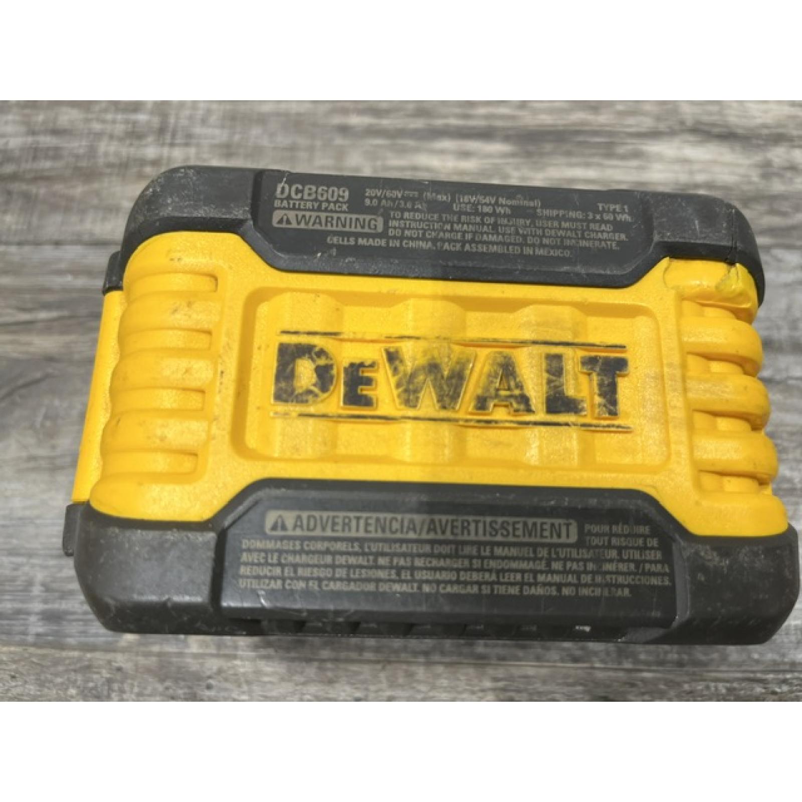 AS-IS DEWALT FLEXVOLT 20V/60V MAX Lithium-Ion 9.0Ah Battery