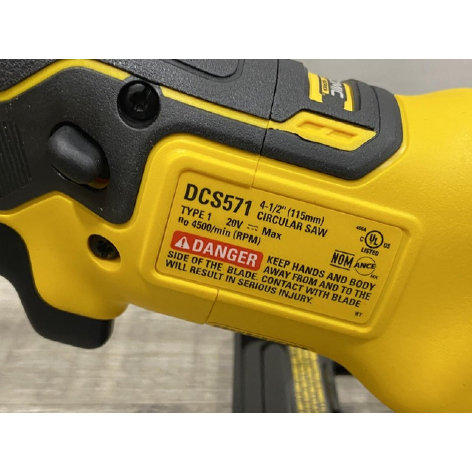 AS-IS DEWALT ATOMIC 20V MAX Cordless Brushless 4-1/2 in. Circular Saw (Tool Only)