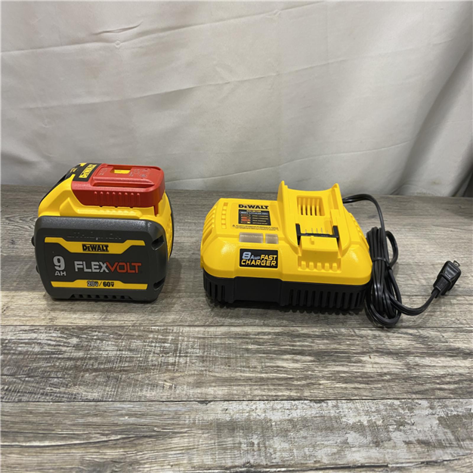 AS-IS DEWALT 20V/60V MAX FLEXVOLT Lithium-Ion 9.0Ah Battery and Charger Starter Kit