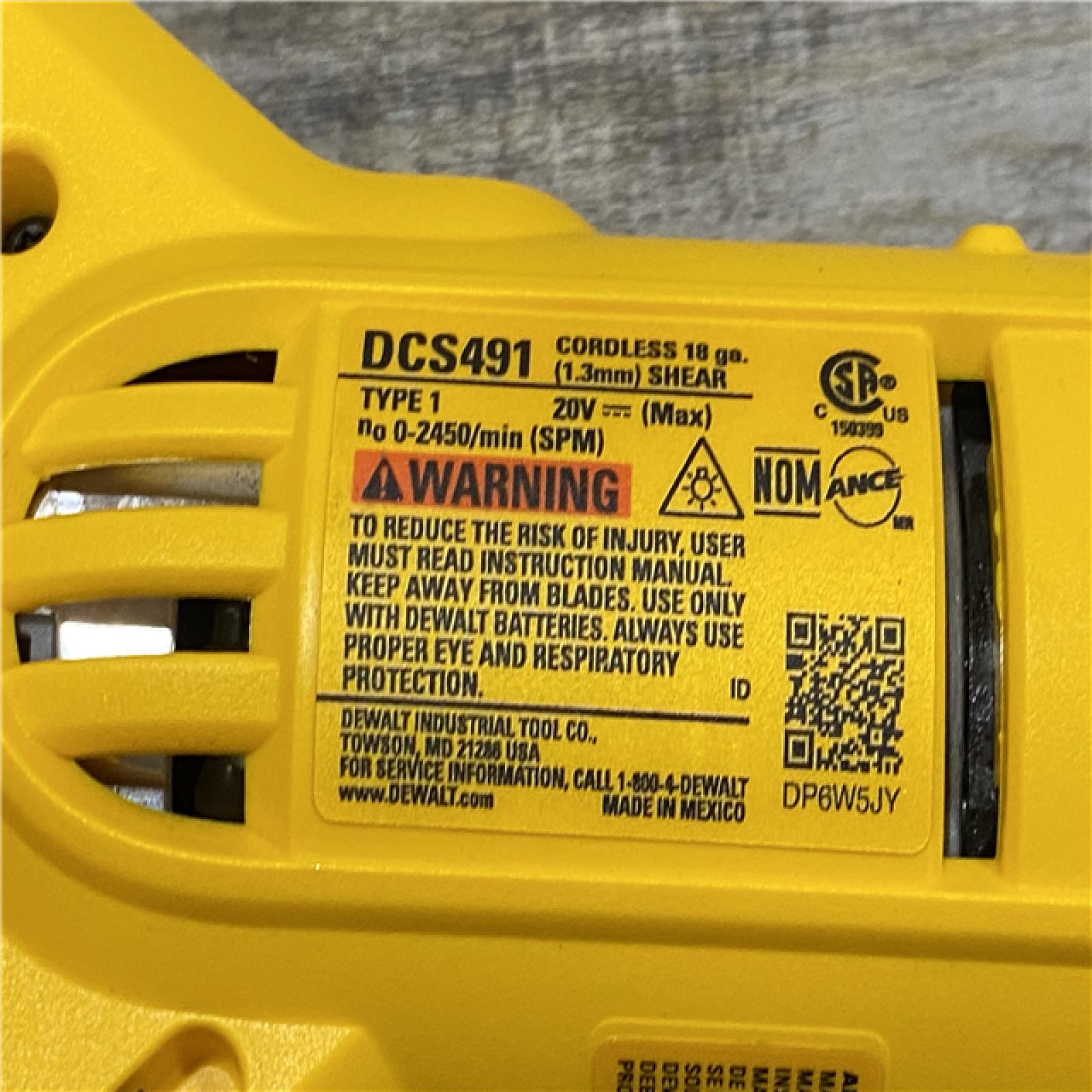 AS-IS DEWALT 20V MAX Cordless 18-Gauge Swivel Head Shears (Tool Only)