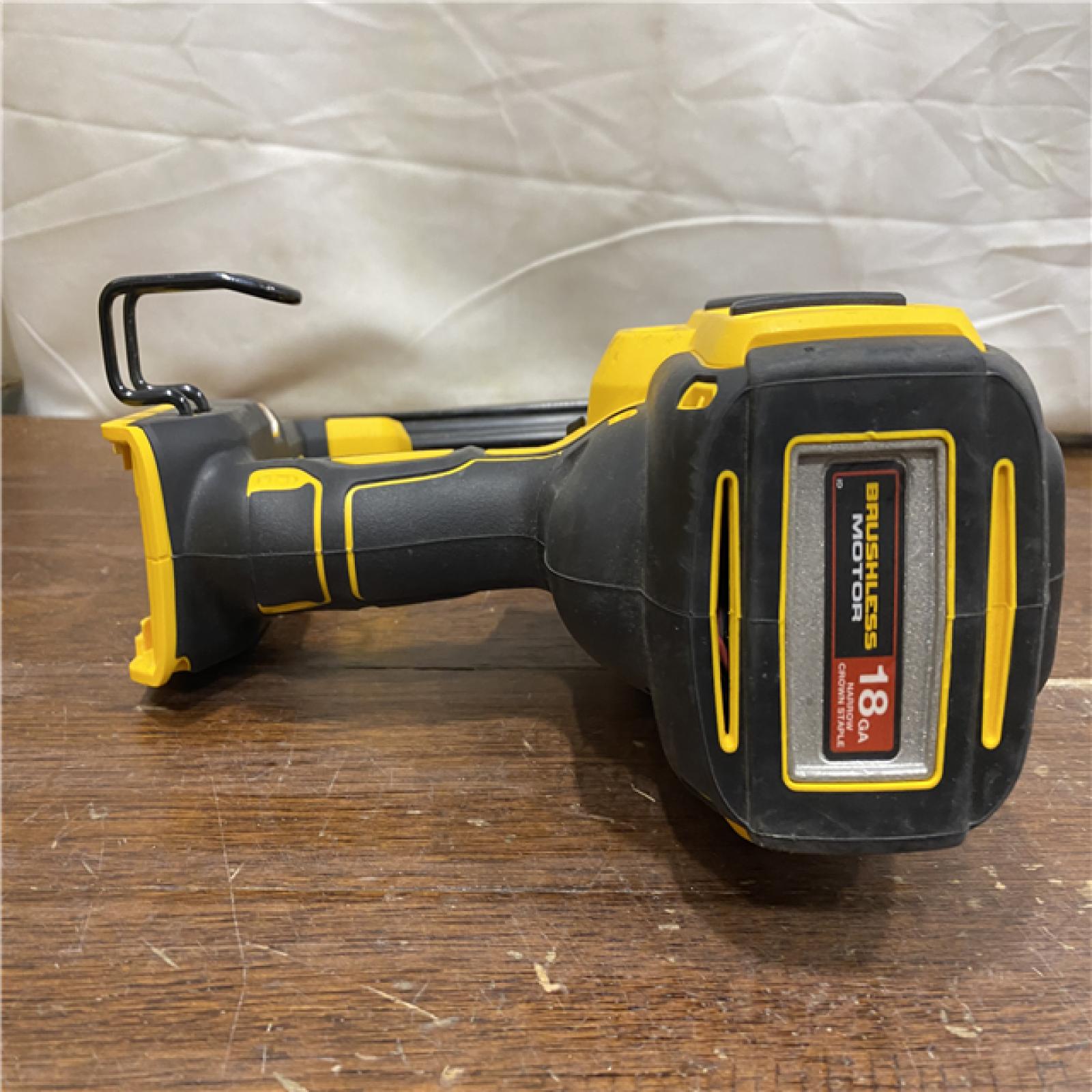 AS-IS DEWALT 20V-MAX XR 18GA BRAD NAILER KIT