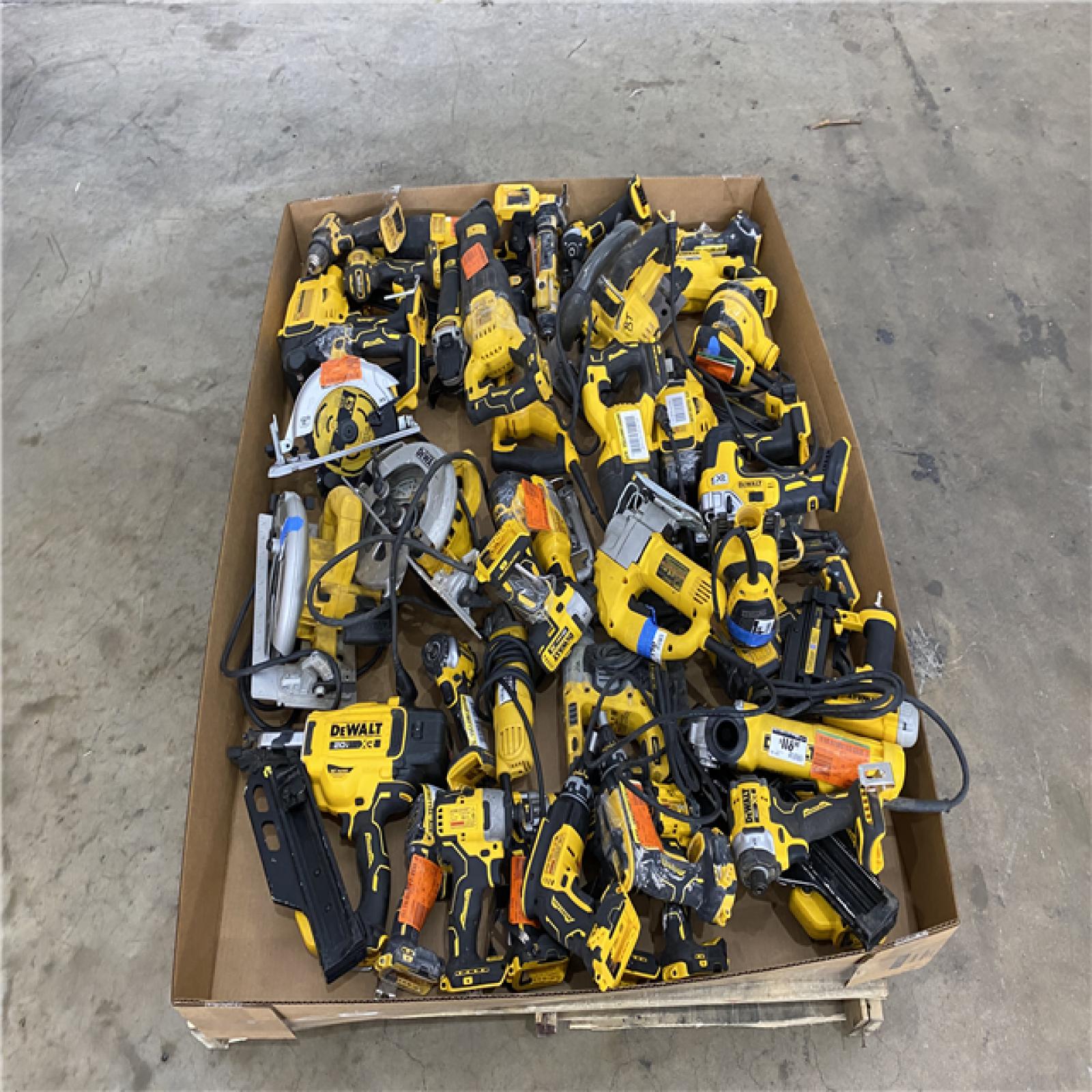 Houston Location AS IS - Tool Pallet