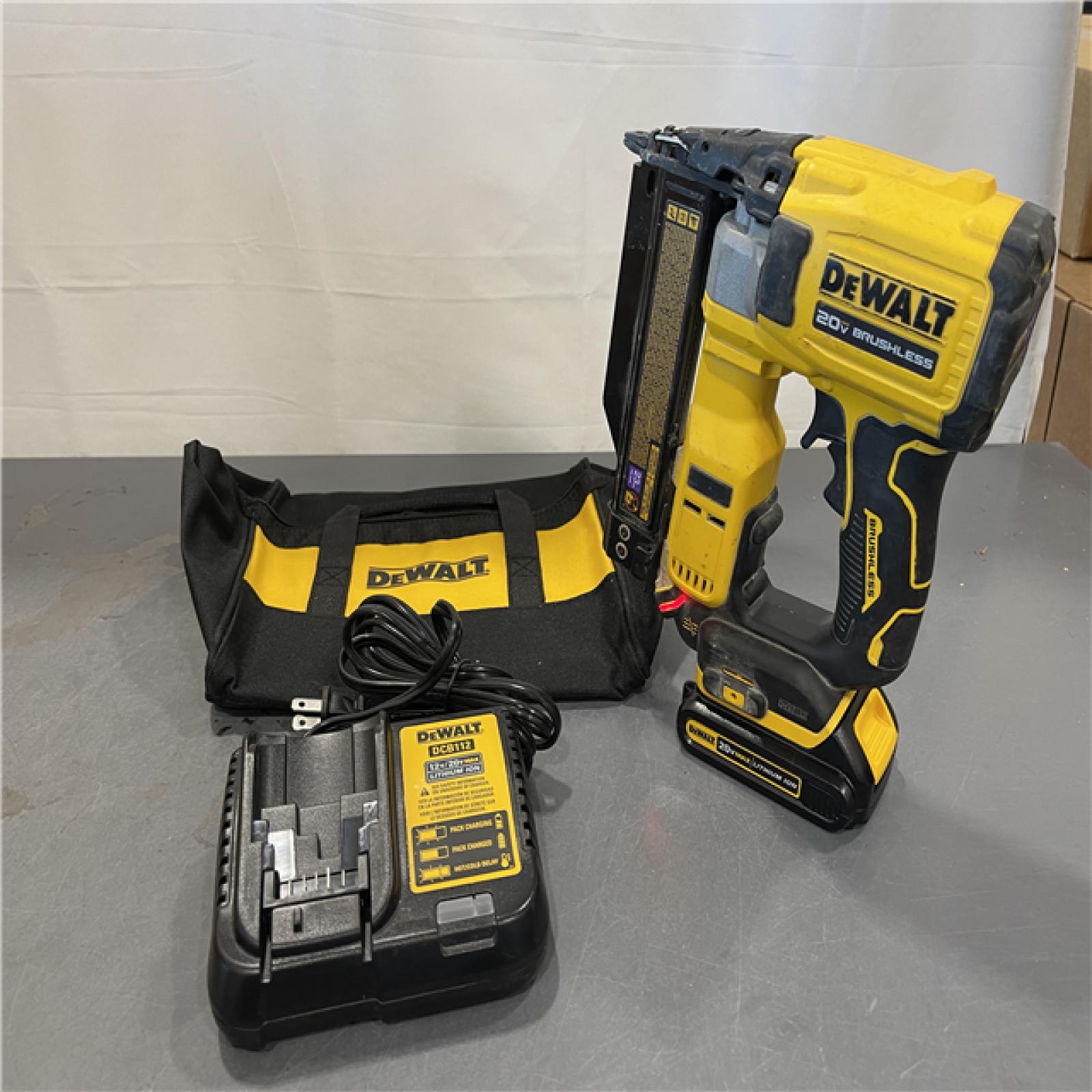 AS-IS - DeWalt ATOMIC 20V MAX Lithium Ion Cordless 23 Gauge Pin Nailer Kit