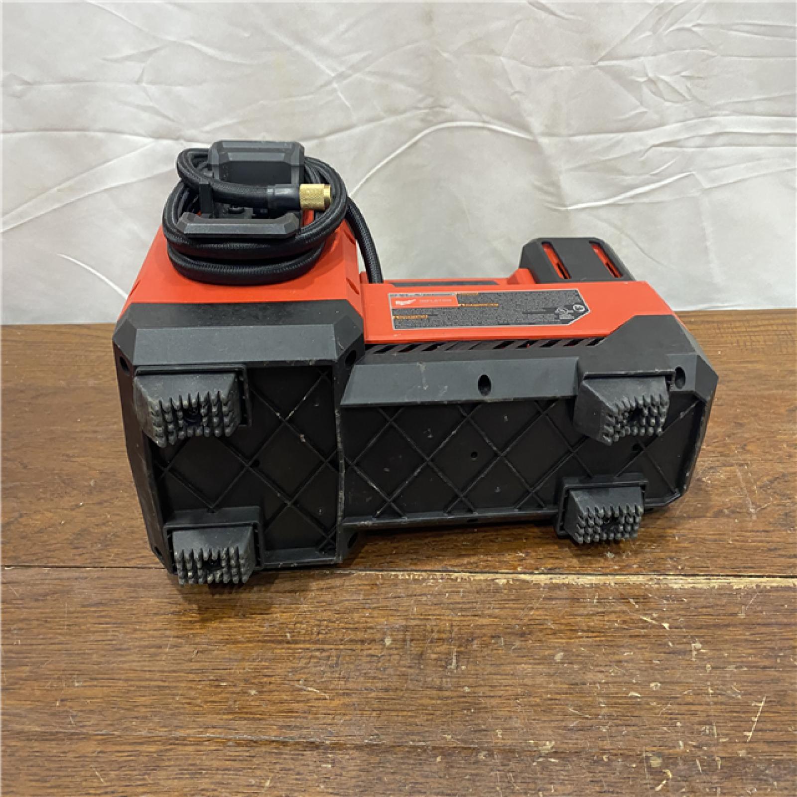 AS-IS Milwaukee M18 18 V 150 PSI Tire Inflator