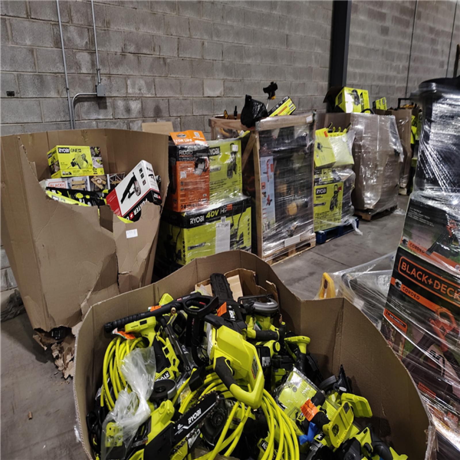 Pittston Location As-Is Power Tools Partial Truckload (14 Pallets) 3717-B