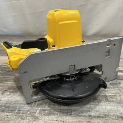 AS-IS DEWALT 6-1/2'' 165MM CIRCULAR SAW (Tool-Only)