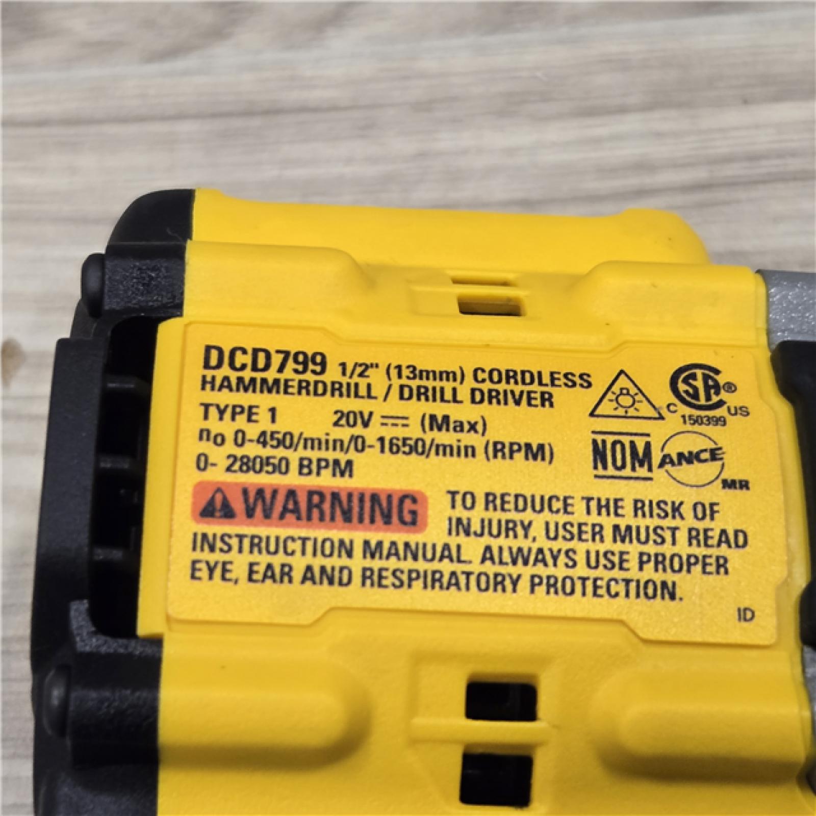 AS-IS DEWALT ATOMIC 20V Cordless 1/2 in. Compact Hammer Drill Kit