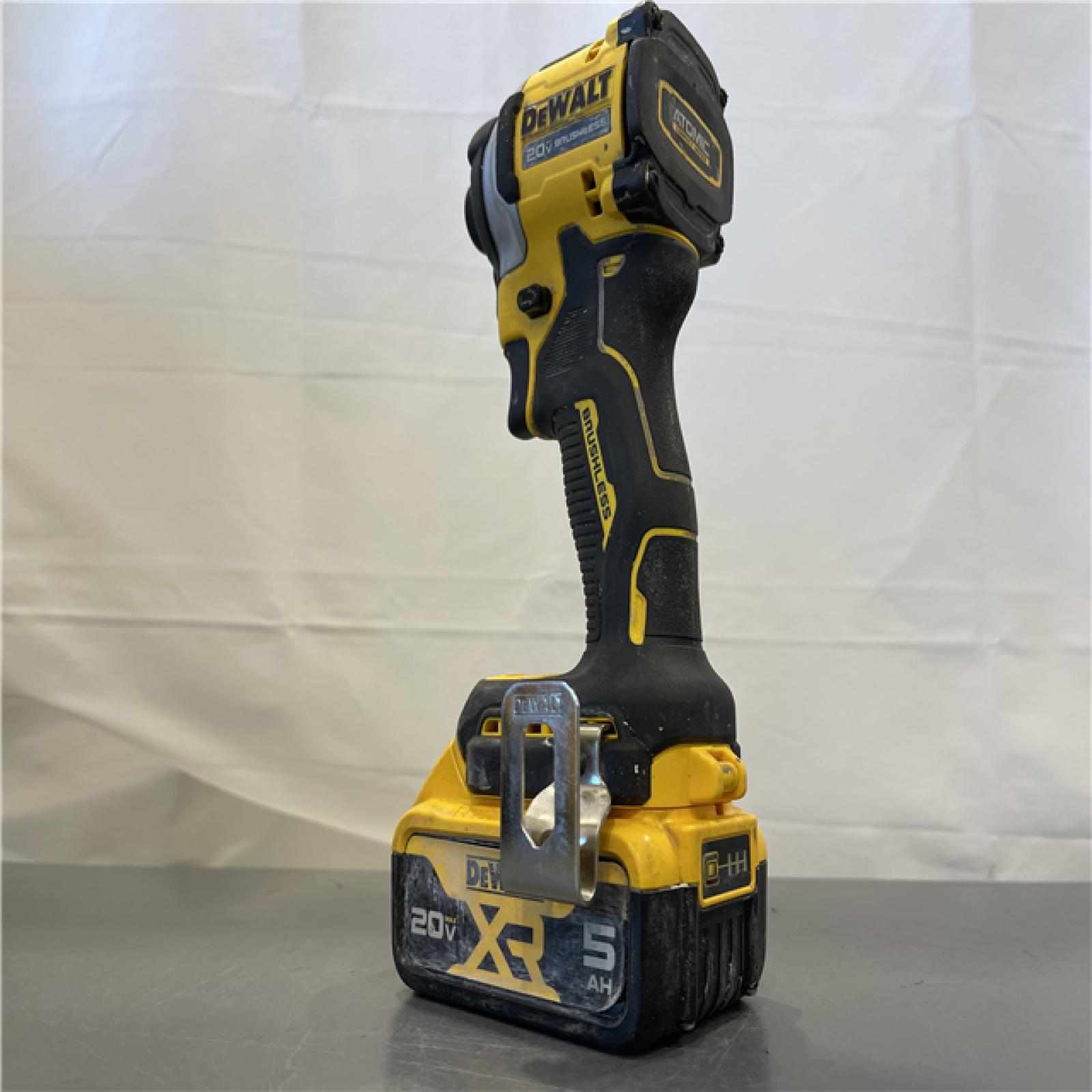 AS-IS - DeWalt 20V MAX ATOMIC 1/4 in. Cordless Brushless 3-Speed Impact Driver Kit