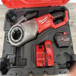 California AS-IS Milwaukee Pipe Threader  Includes (1) Battery  Charger & Hard Case