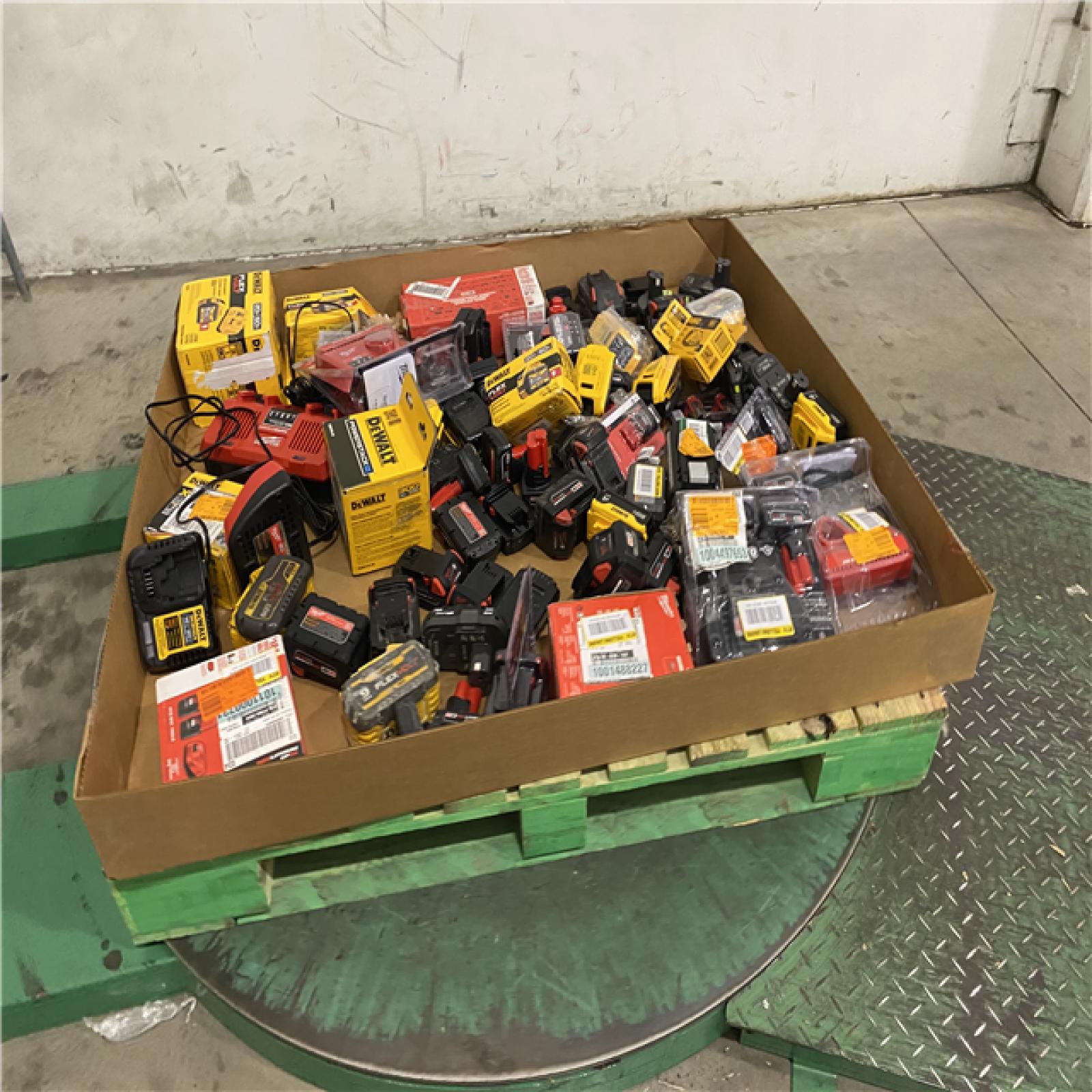 Dallas Location - As-Is Battery Tool Pallet