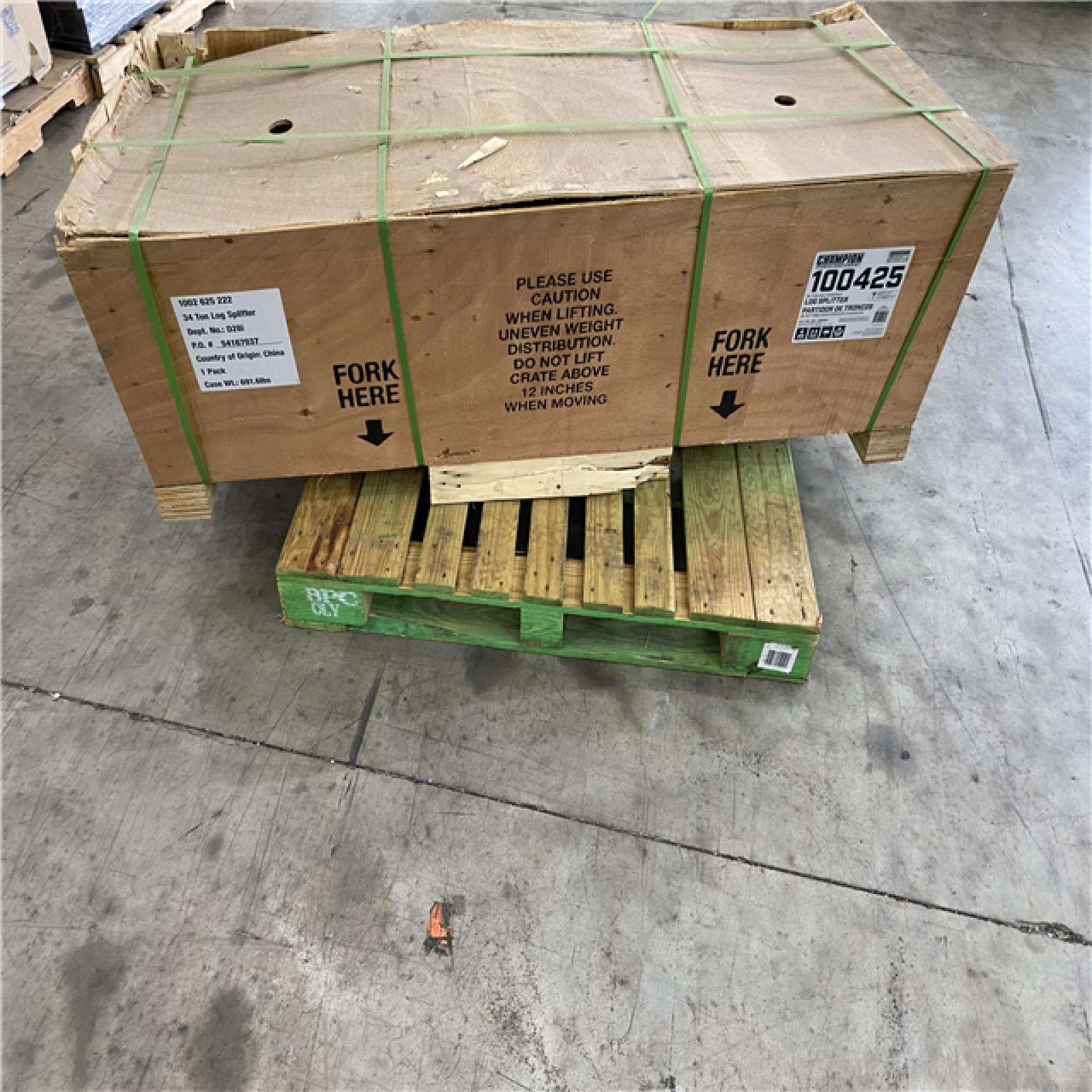 Houston Location AS IS - Champion 24 Ton Log Splitter