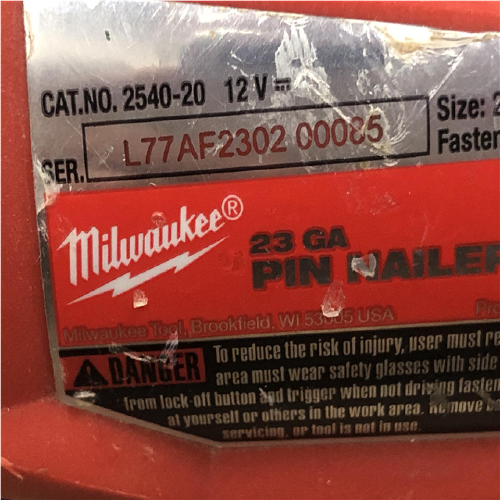 AS-IS Milwaukee FUEL 18V Lithium-Ion Brushless Cordless Hammer Drill and Impact Driver Combo Kit