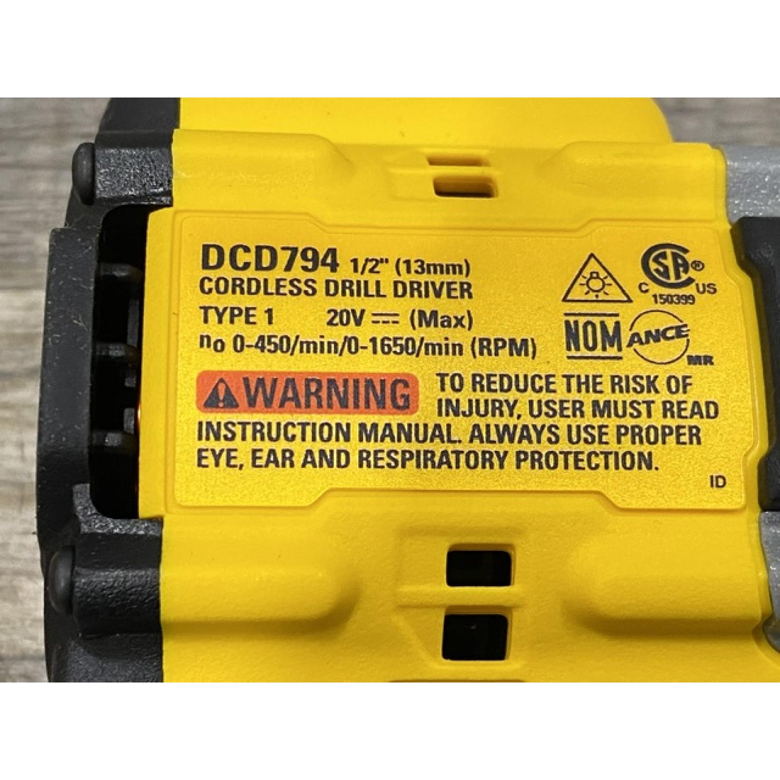 AS-IS DEWALT Atomic 20V Lithium-Ion Cordless Compact 1/2 in. Drill/Driver Kit