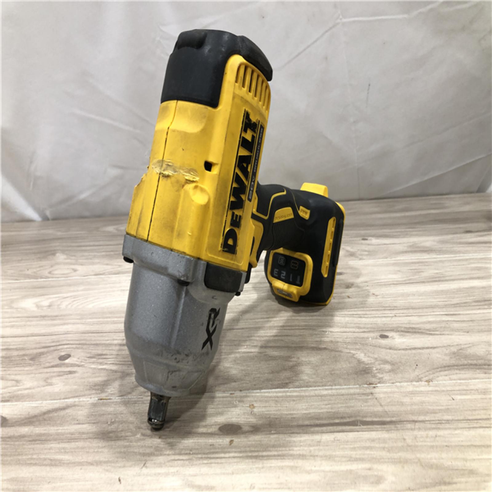 AS-IS DEWALT 20V MAX Lithium-Ion Cordless 1/2 in. Impact Wrench Kit