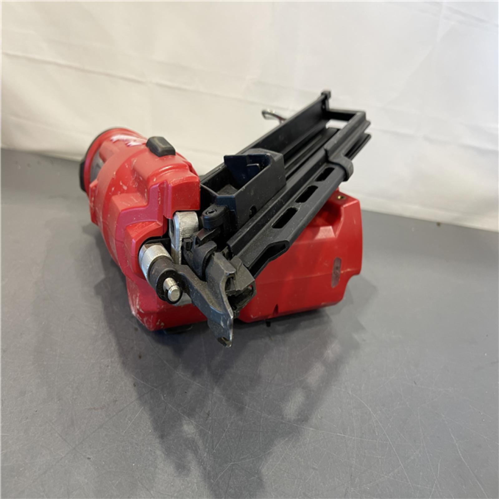 AS-IS - Milwaukee M18 FUEL 3-1/2 in. 18-Volt 30-Degree Lithium-Ion Brushless Cordless Framing Nailer