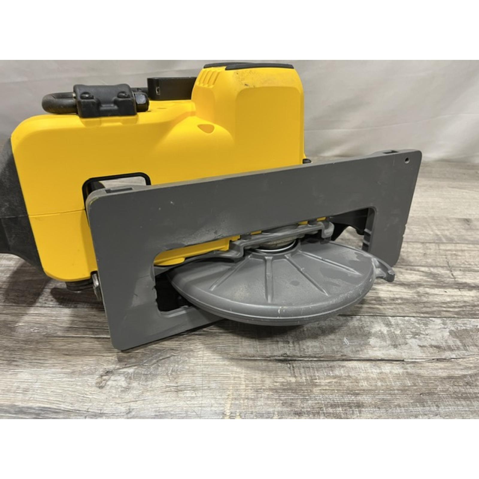 AS-IS DEWALT FLEXVOLT 60V MAX Cordless Brushless 7-1/4 in. Wormdrive Style Circular Saw (Tool Only)
