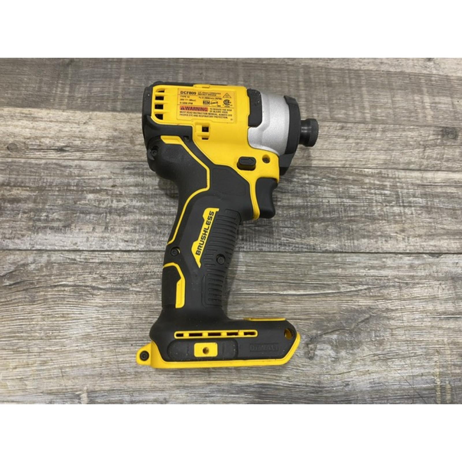 AS-IS DEWALT Atomic 20V Max Lithium-Ion Brushless Cordless Compact 1/4 in. Impact Driver Kit