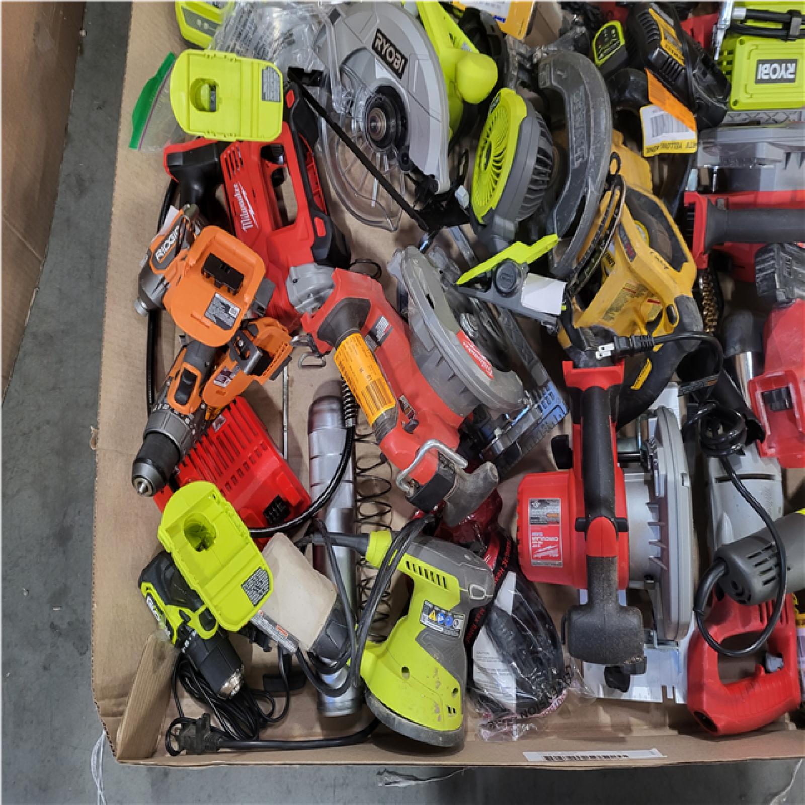 CALIFORNIA AS-IS TOOL PALLET