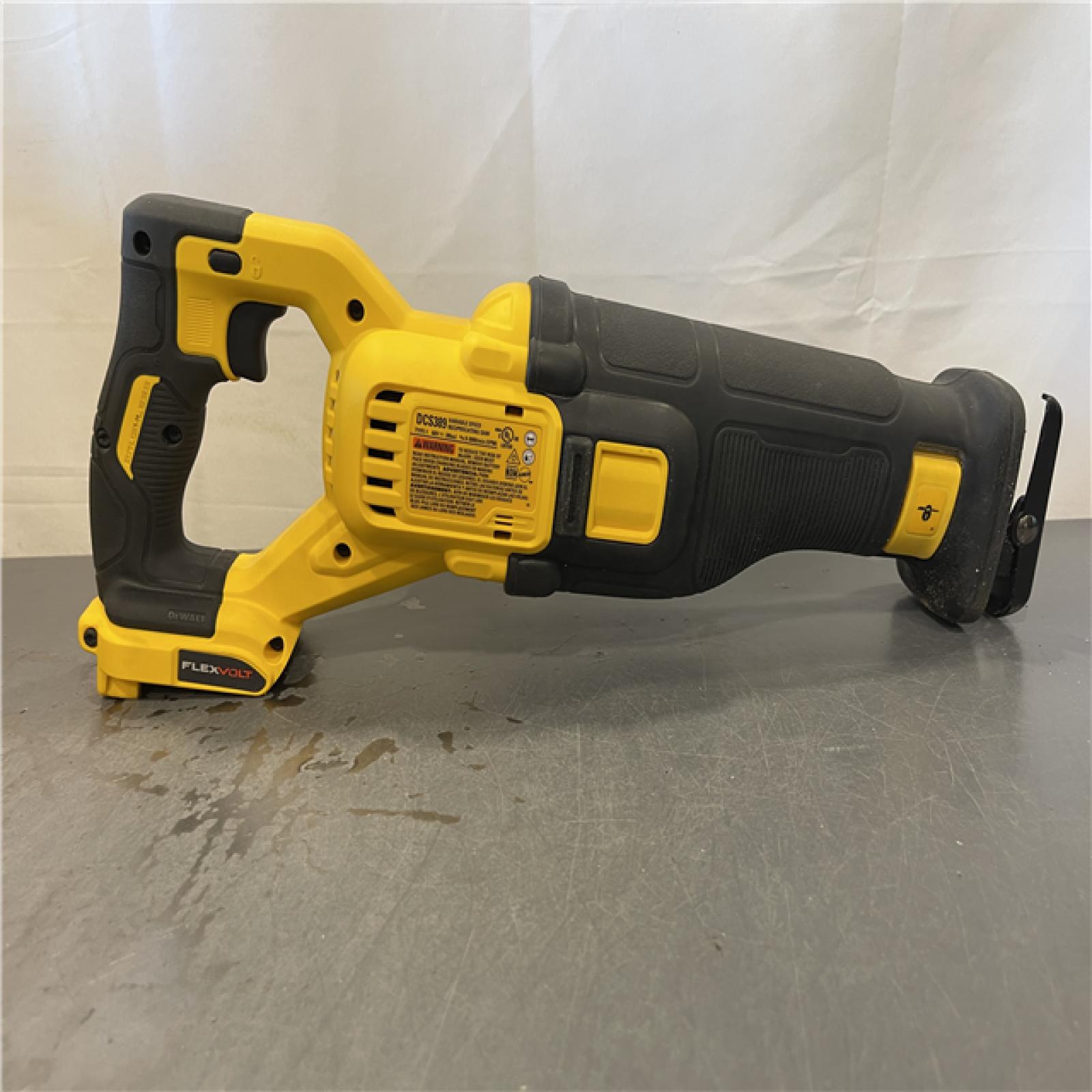 AS-IS - DeWalt FLEXVOLT 60V MAX Cordless Brushless Reciprocating Saw