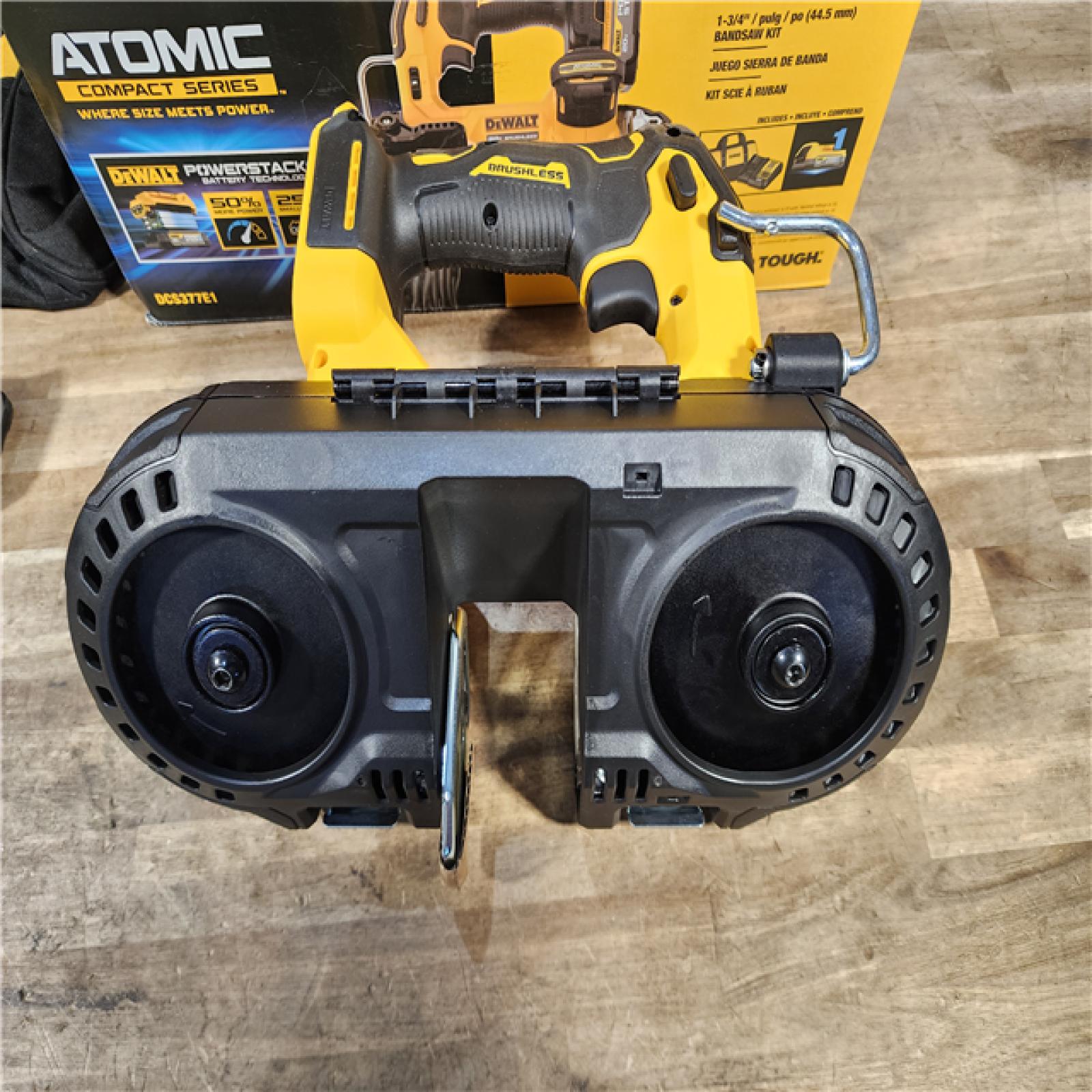 HOUSTON LOCATION - AS-IS DeWalt 20V MAX ATOMIC Cordless Brushless Compact Band Saw Kit (Battery & Charger)