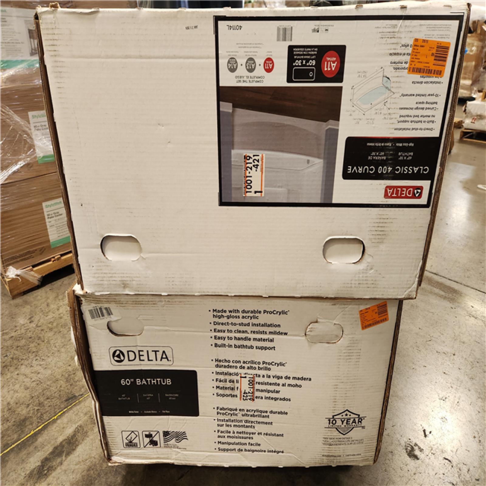 Phoenix Location 2 Delta Classic 500 Curve 60 in. x 32 in. Alcove Deep Soaking Bathtub with Right Drain in High Gloss White Pallet